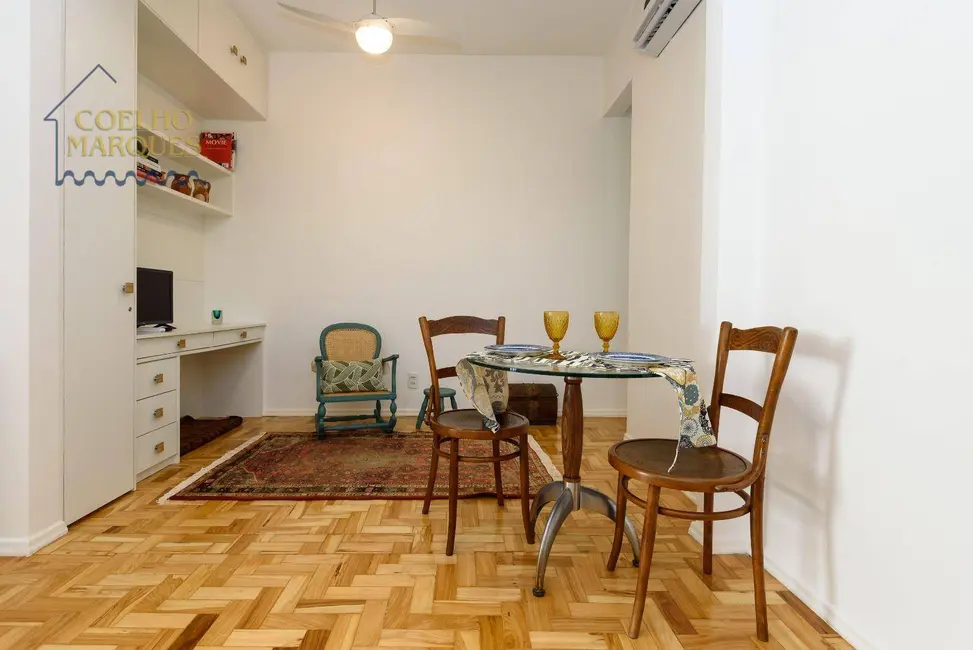 Foto 3 de Apartamento com 2 quartos à venda, 60m2 em Copacabana, Rio De Janeiro - RJ