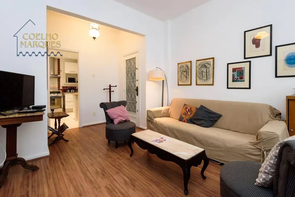 Apartamento com 2 quartos para alugar, 80m2 em Copacabana, Rio De Janeiro - RJ - imagem 5 Foto 5 de Apartamento com 2 quartos para alugar, 80m2 em Copacabana, Rio De Janeiro - RJ