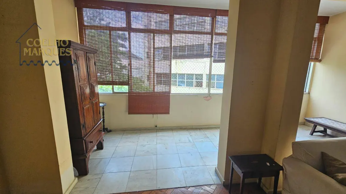 Apartamento com 4 quartos à venda, 177m2 em Copacabana, Rio De Janeiro - RJ - imagem 2 Foto 2 de Apartamento com 4 quartos à venda, 177m2 em Copacabana, Rio De Janeiro - RJ