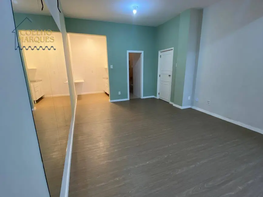 Foto 2 de Sala Comercial à venda, 59m2 em Copacabana, Rio De Janeiro - RJ