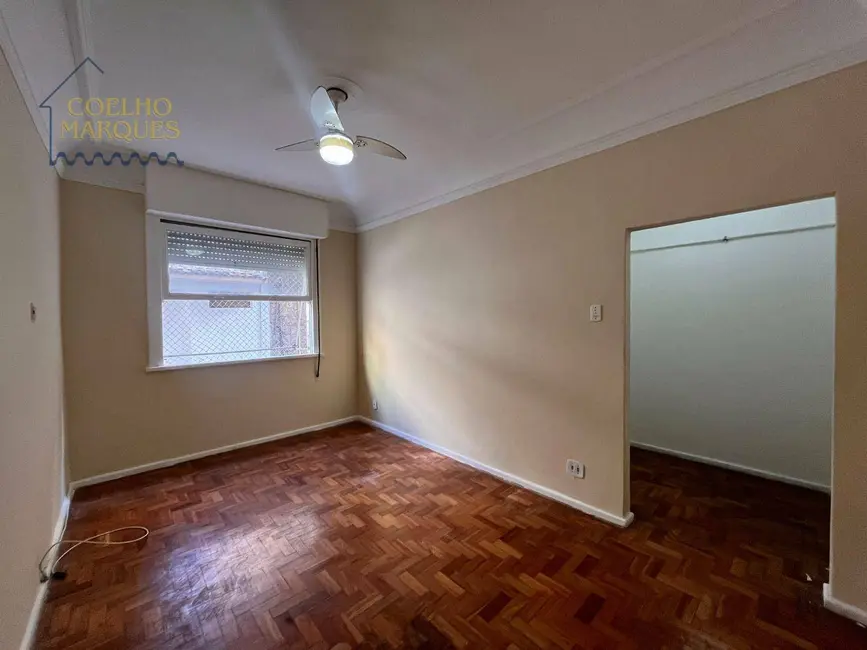 Foto 2 de Apartamento com 2 quartos para alugar, 60m2 em Copacabana, Rio De Janeiro - RJ