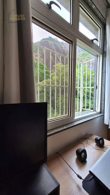 Foto 4 de Apartamento com 2 quartos à venda, 75m2 em Copacabana, Rio De Janeiro - RJ