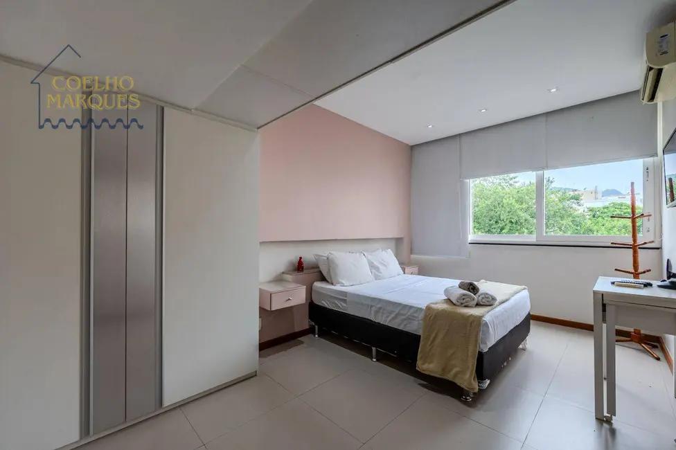 Foto 6 de Apartamento com 3 quartos à venda, 130m2 em Copacabana, Rio De Janeiro - RJ