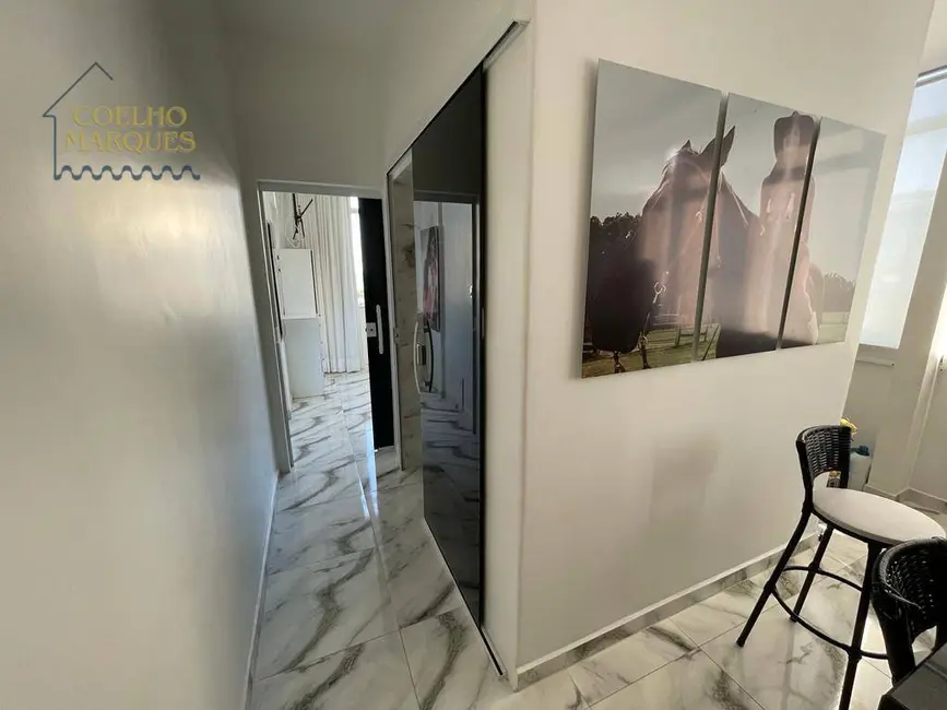 Apartamento com 1 quarto à venda, 40m2 em Copacabana, Rio De Janeiro - RJ - imagem 4 Foto 4 de Apartamento com 1 quarto à venda, 40m2 em Copacabana, Rio De Janeiro - RJ