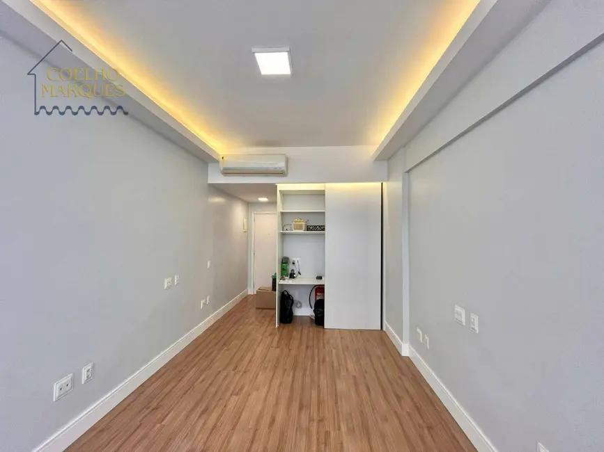 Kitnet com 1 quarto para alugar, 30m2 em Centro, Rio De Janeiro - RJ - imagem 8 Foto 8 de Kitnet com 1 quarto para alugar, 30m2 em Centro, Rio De Janeiro - RJ