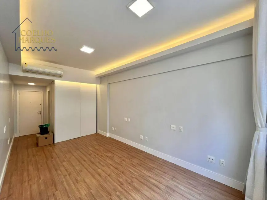 Kitnet com 1 quarto para alugar, 30m2 em Centro, Rio De Janeiro - RJ - imagem 6 Foto 6 de Kitnet com 1 quarto para alugar, 30m2 em Centro, Rio De Janeiro - RJ