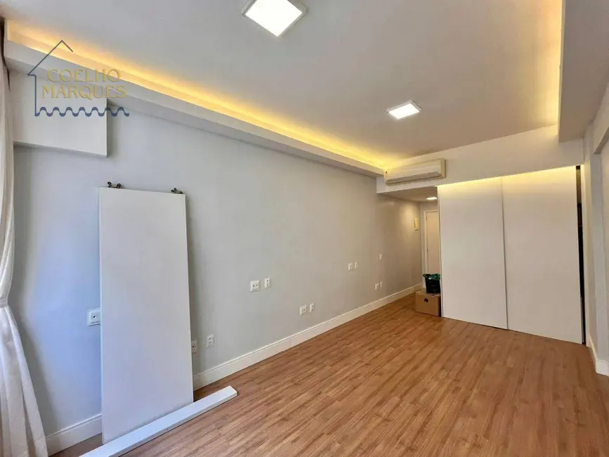 Kitnet com 1 quarto para alugar, 30m2 em Centro, Rio De Janeiro - RJ - imagem 7 Foto 7 de Kitnet com 1 quarto para alugar, 30m2 em Centro, Rio De Janeiro - RJ