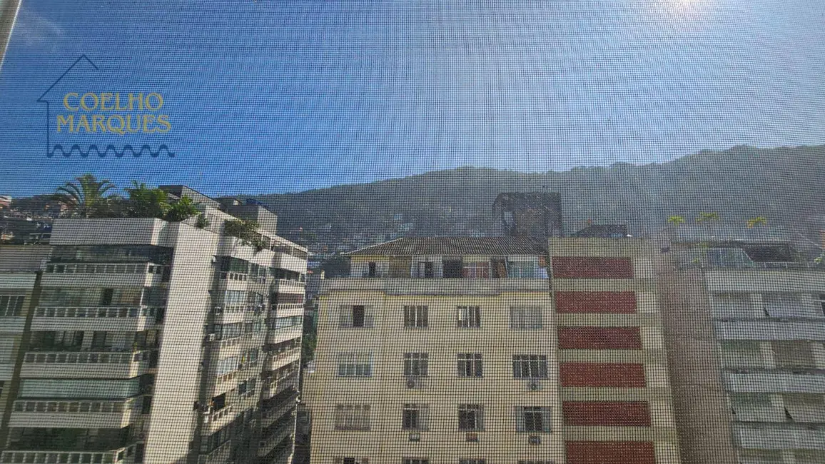 Cobertura com 4 quartos à venda, 190m2 em Leme, Rio De Janeiro - RJ - imagem 4 Foto 4 de Cobertura com 4 quartos à venda, 190m2 em Leme, Rio De Janeiro - RJ