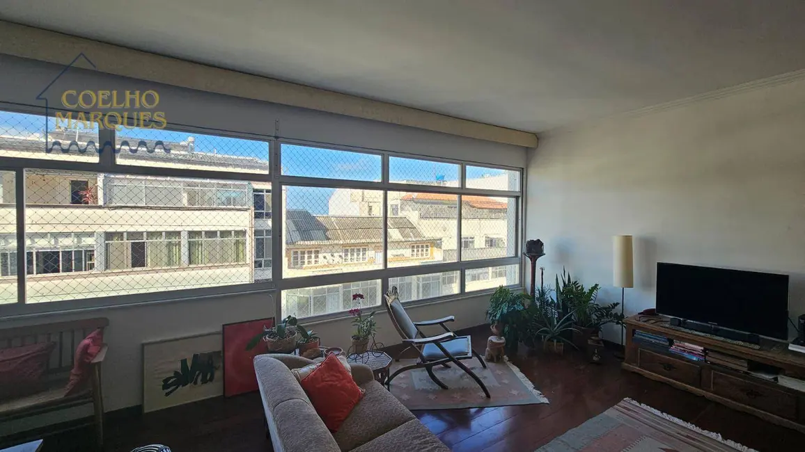 Cobertura com 4 quartos à venda, 190m2 em Leme, Rio De Janeiro - RJ - imagem 8 Foto 8 de Cobertura com 4 quartos à venda, 190m2 em Leme, Rio De Janeiro - RJ