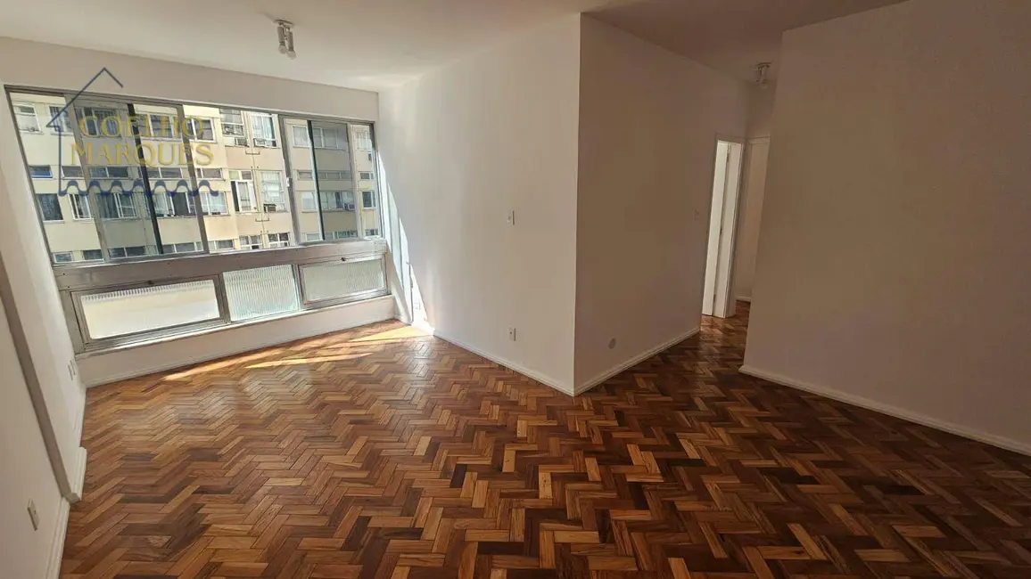 Apartamento com 2 quartos à venda, 69m2 em Copacabana, Rio De Janeiro - RJ - imagem 1 Foto 1 de Apartamento com 2 quartos à venda, 69m2 em Copacabana, Rio De Janeiro - RJ