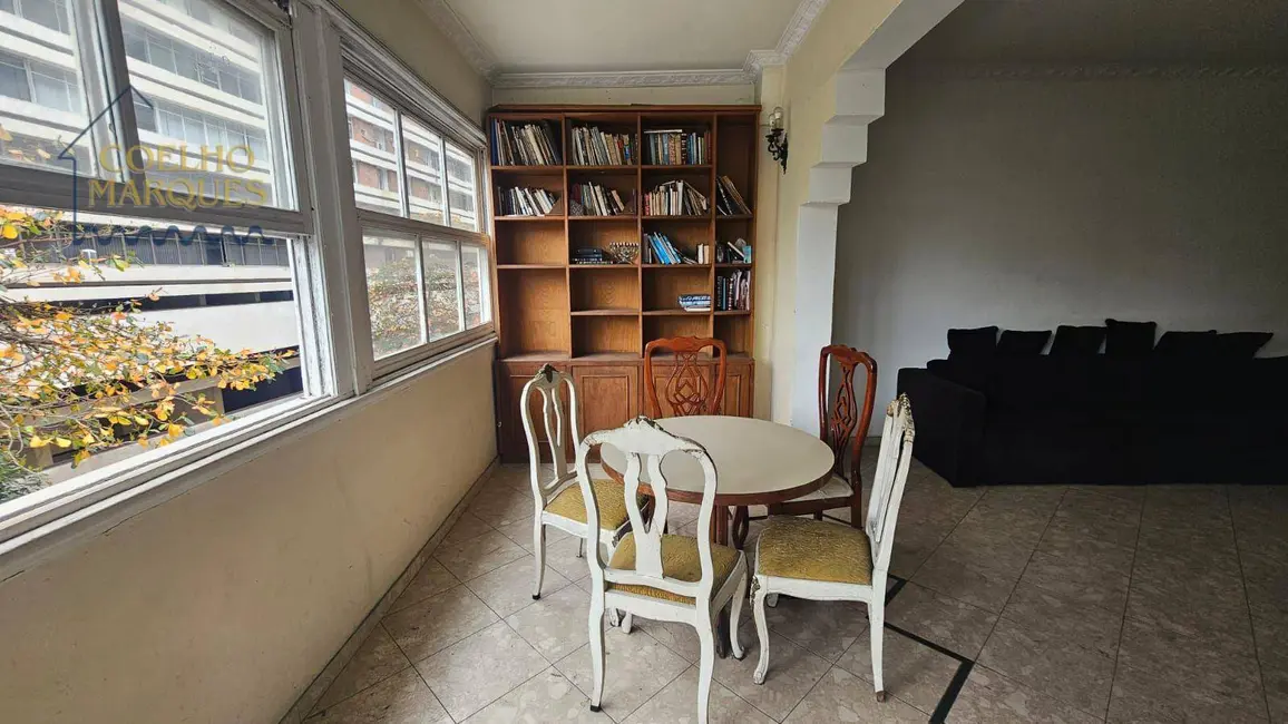 Apartamento com 3 quartos à venda, 206m2 em Copacabana, Rio De Janeiro - RJ - imagem 3 Foto 3 de Apartamento com 3 quartos à venda, 206m2 em Copacabana, Rio De Janeiro - RJ