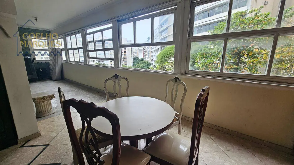 Apartamento com 3 quartos à venda, 206m2 em Copacabana, Rio De Janeiro - RJ - imagem 4 Foto 4 de Apartamento com 3 quartos à venda, 206m2 em Copacabana, Rio De Janeiro - RJ