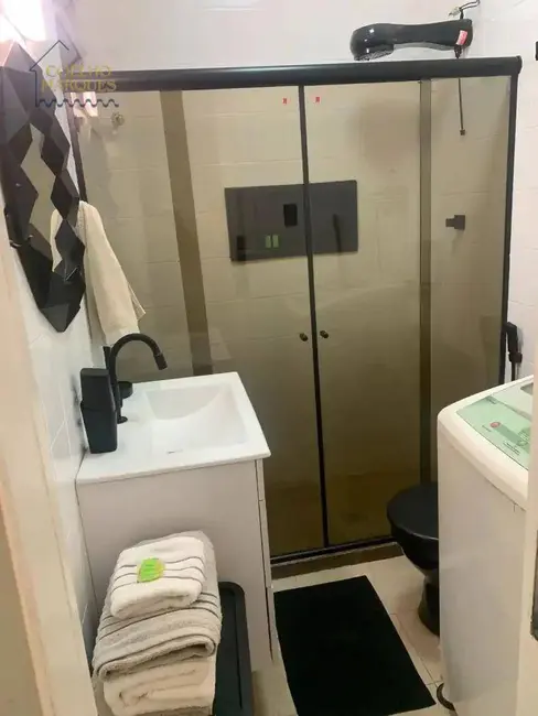 Apartamento com 1 quarto à venda, 25m2 em Copacabana, Rio De Janeiro - RJ - imagem 6 Foto 6 de Apartamento com 1 quarto à venda, 25m2 em Copacabana, Rio De Janeiro - RJ