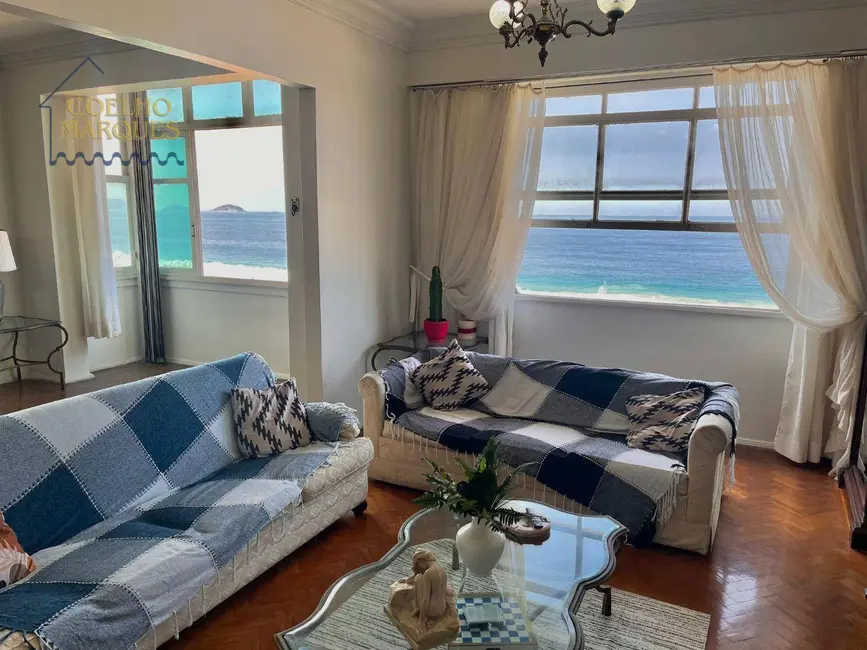 Apartamento com 3 quartos à venda e para alugar, 200m2 em Copacabana, Rio De Janeiro - RJ - imagem 8 Foto 8 de Apartamento com 3 quartos à venda e para alugar, 200m2 em Copacabana, Rio De Janeiro - RJ