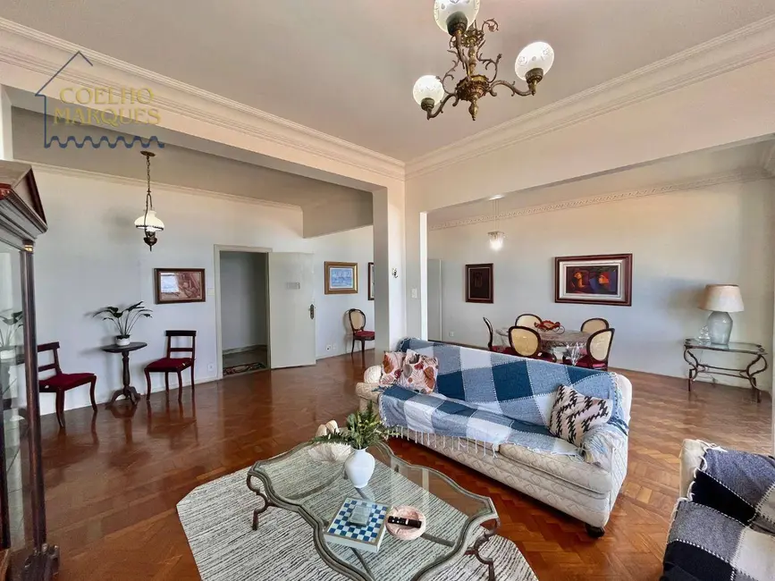 Apartamento com 3 quartos à venda e para alugar, 200m2 em Copacabana, Rio De Janeiro - RJ - imagem 9 Foto 9 de Apartamento com 3 quartos à venda e para alugar, 200m2 em Copacabana, Rio De Janeiro - RJ