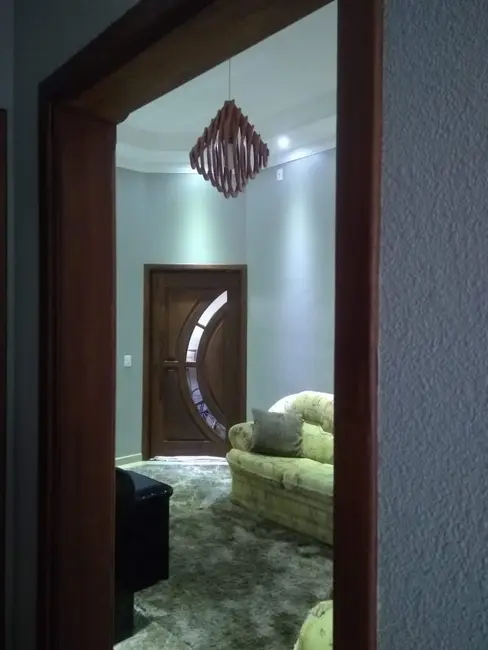 Foto 4 de Casa com 3 quartos à venda, 165m2 em Parque Residencial Sabiás, Indaiatuba - SP