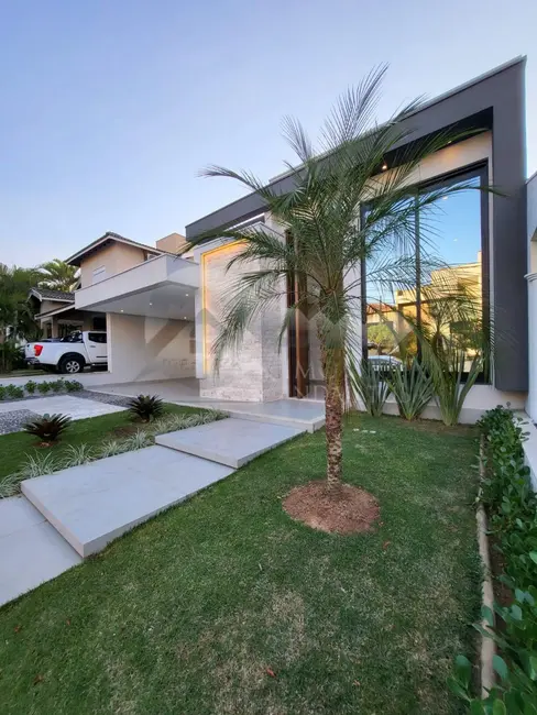 Foto 3 de Casa de Condomínio com 4 quartos à venda, 230m2 em Jardim Residencial Villa Suíça, Indaiatuba - SP