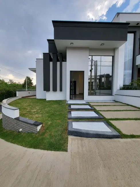 Casa de Condomínio com 3 quartos à venda, 204m2 em Jardim Mantova, Indaiatuba - SP - imagem 1 Foto 1 de Casa de Condomínio com 3 quartos à venda, 204m2 em Jardim Mantova, Indaiatuba - SP