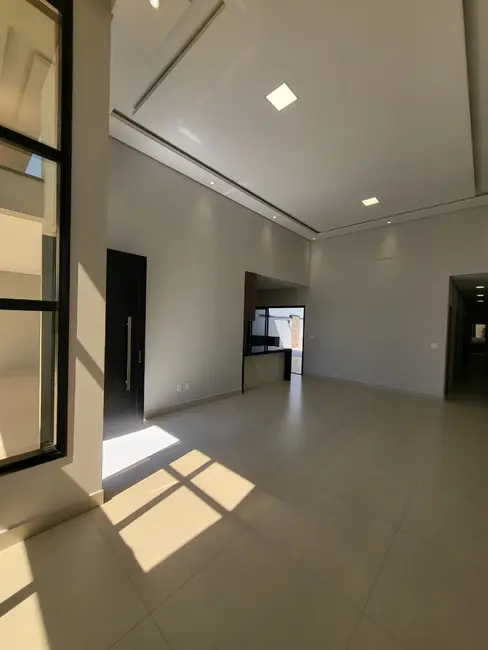 Casa de Condomínio com 3 quartos à venda, 188m2 em Indaiatuba - SP - imagem 4 Foto 4 de Casa de Condomínio com 3 quartos à venda, 188m2 em Indaiatuba - SP