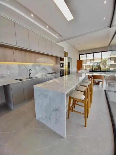 Foto 8 de Casa de Condomínio com 4 quartos à venda, 315m2 em Jardim Residencial Helvétia Park I, Indaiatuba - SP