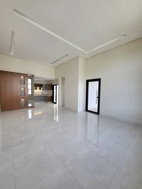 Foto 5 de Casa de Condomínio com 3 quartos à venda, 235m2 em Jardim Residencial Maria Dulce, Indaiatuba - SP