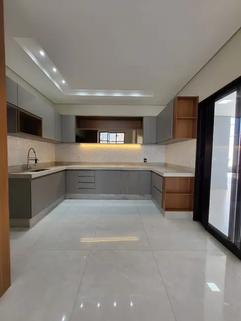 Foto 7 de Casa de Condomínio com 3 quartos à venda, 235m2 em Jardim Residencial Maria Dulce, Indaiatuba - SP