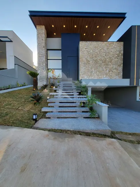 Foto 2 de Casa de Condomínio com 3 quartos à venda, 290m2 em Jardim Residencial Helvétia Park I, Indaiatuba - SP