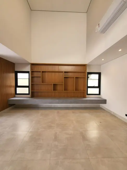 Foto 8 de Casa de Condomínio com 3 quartos à venda, 220m2 em Residencial Central Parque, Salto - SP