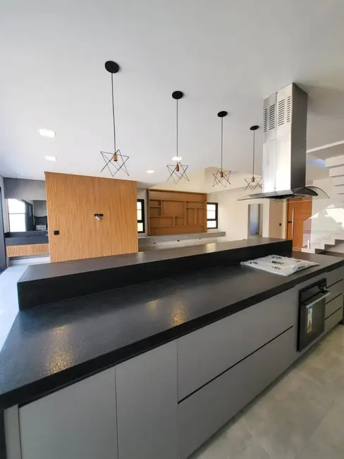 Foto 9 de Casa de Condomínio com 3 quartos à venda, 220m2 em Residencial Central Parque, Salto - SP