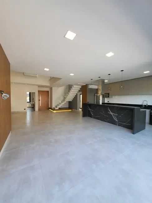 Foto 6 de Casa de Condomínio com 3 quartos à venda, 220m2 em Residencial Central Parque, Salto - SP