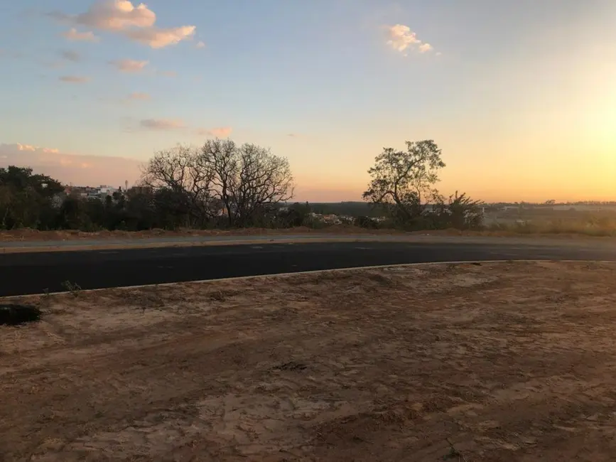 Foto 3 de Terreno / Lote à venda, 150m2 em Indaiatuba - SP