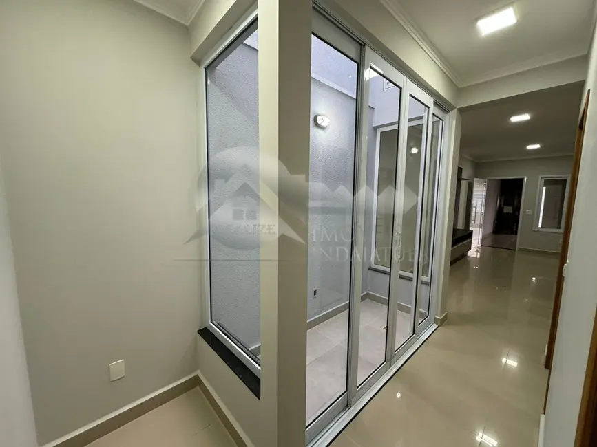 Foto 2 de Casa com 3 quartos à venda, 138m2 em Jardim Residencial Veneza, Indaiatuba - SP