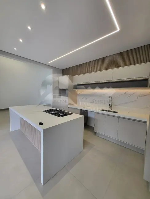 Foto 9 de Casa de Condomínio com 3 quartos à venda, 190m2 em Jardim Residencial Dona Lucilla, Indaiatuba - SP