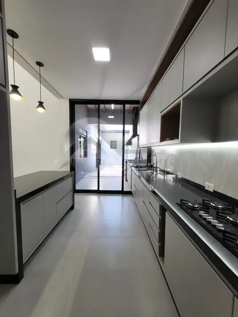 Foto 8 de Casa de Condomínio com 3 quartos à venda, 130m2 em Jardim Bréscia, Indaiatuba - SP