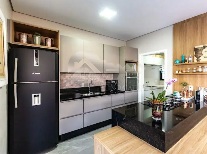 Casa de Condomínio com 4 quartos à venda, 222m2 em Indaiatuba - SP - imagem 3 Foto 3 de Casa de Condomínio com 4 quartos à venda, 222m2 em Indaiatuba - SP