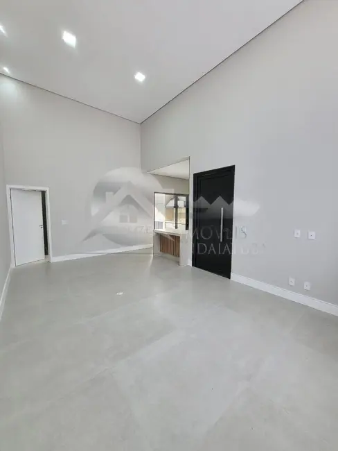 Casa de Condomínio com 3 quartos à venda, 132m2 em Indaiatuba - SP - imagem 4 Foto 4 de Casa de Condomínio com 3 quartos à venda, 132m2 em Indaiatuba - SP