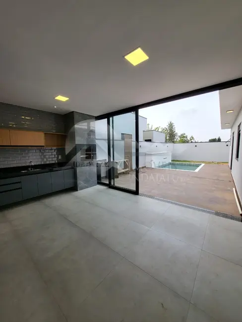 Casa de Condomínio com 3 quartos à venda, 198m2 em Indaiatuba - SP - imagem 8 Foto 8 de Casa de Condomínio com 3 quartos à venda, 198m2 em Indaiatuba - SP