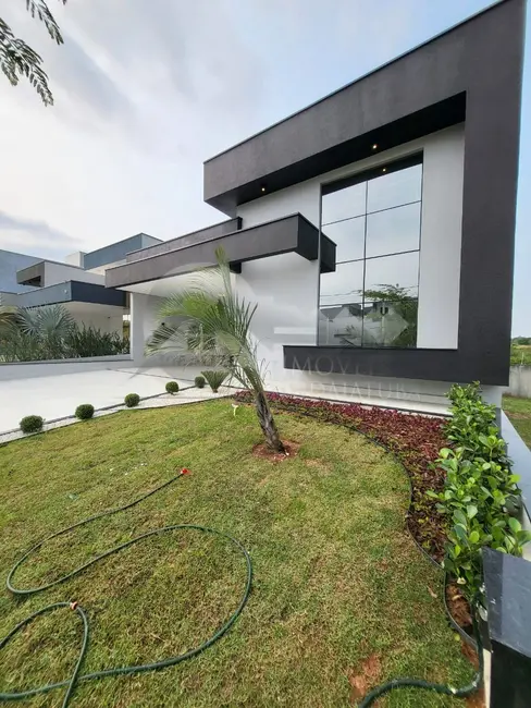 Casa de Condomínio com 3 quartos à venda, 198m2 em Indaiatuba - SP - imagem 3 Foto 3 de Casa de Condomínio com 3 quartos à venda, 198m2 em Indaiatuba - SP