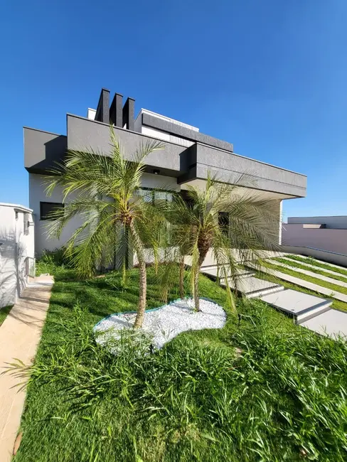 Casa de Condomínio com 3 quartos à venda, 207m2 em Indaiatuba - SP - imagem 2 Foto 2 de Casa de Condomínio com 3 quartos à venda, 207m2 em Indaiatuba - SP