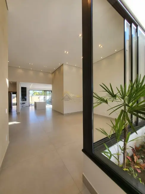 Casa de Condomínio com 3 quartos à venda, 207m2 em Indaiatuba - SP - imagem 5 Foto 5 de Casa de Condomínio com 3 quartos à venda, 207m2 em Indaiatuba - SP