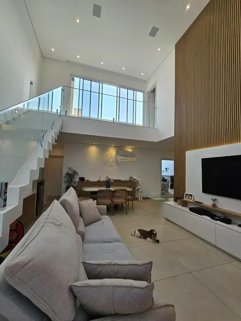 Casa de Condomínio com 3 quartos à venda, 218m2 em Indaiatuba - SP - imagem 4 Foto 4 de Casa de Condomínio com 3 quartos à venda, 218m2 em Indaiatuba - SP