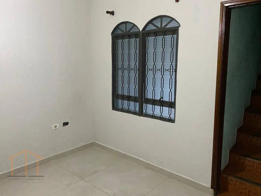 Foto 2 de Casa com 4 quartos à venda, 180m2 em Jardim Celani, Salto - SP