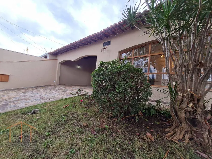 Foto 4 de Casa com 4 quartos à venda, 420m2 em Parque Residencial Presidente Médici, Itu - SP