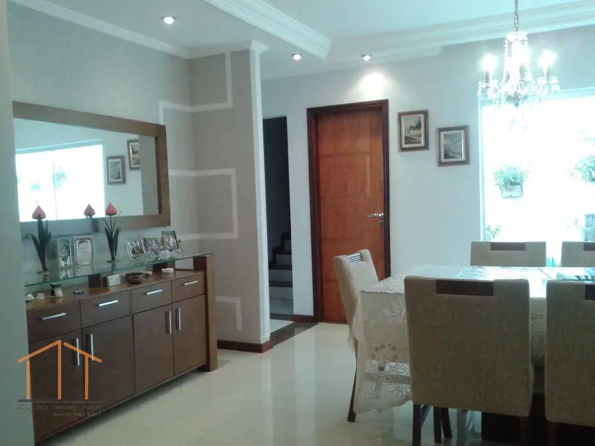 Foto 1 de Casa com 3 quartos à venda, 300m2 em Vila Santa Terezinha, Itu - SP