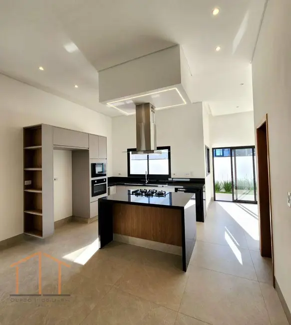 Casa de Condomínio com 3 quartos à venda e para alugar, 300m2 em Residencial Central Parque, Salto - SP - imagem 1 Foto 1 de Casa de Condomínio com 3 quartos à venda e para alugar, 300m2 em Residencial Central Parque, Salto - SP