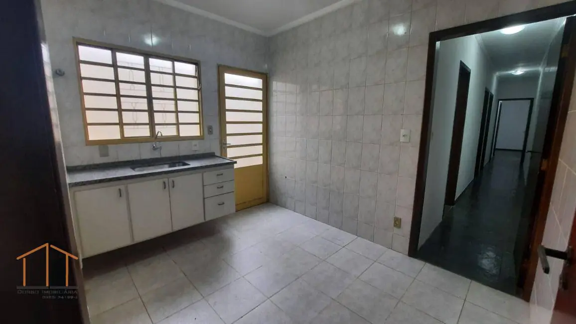 Foto 1 de Casa com 3 quartos para alugar, 200m2 em Vila Gardiman, Itu - SP