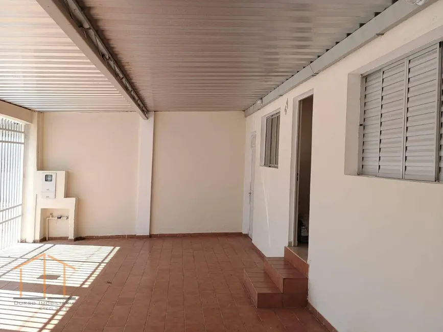 Casa com 4 quartos para alugar, 200m2 em Vila Roma, Itu - SP - imagem 4 Foto 4 de Casa com 4 quartos para alugar, 200m2 em Vila Roma, Itu - SP