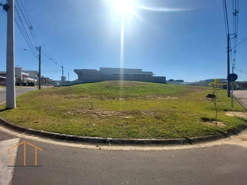Foto 1 de Terreno / Lote à venda, 616m2 em Salto - SP