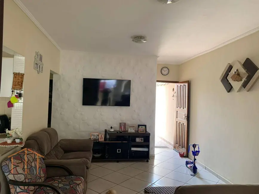 Casa com 3 quartos à venda, 150m2 em Cajuru do Sul, Sorocaba - SP - imagem 1 Foto 1 de Casa com 3 quartos à venda, 150m2 em Cajuru do Sul, Sorocaba - SP