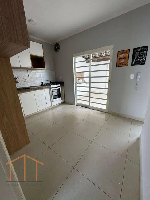 Casa de Condomínio com 3 quartos para alugar, 110m2 em Liberdade, Itu - SP - imagem 5 Foto 5 de Casa de Condomínio com 3 quartos para alugar, 110m2 em Liberdade, Itu - SP